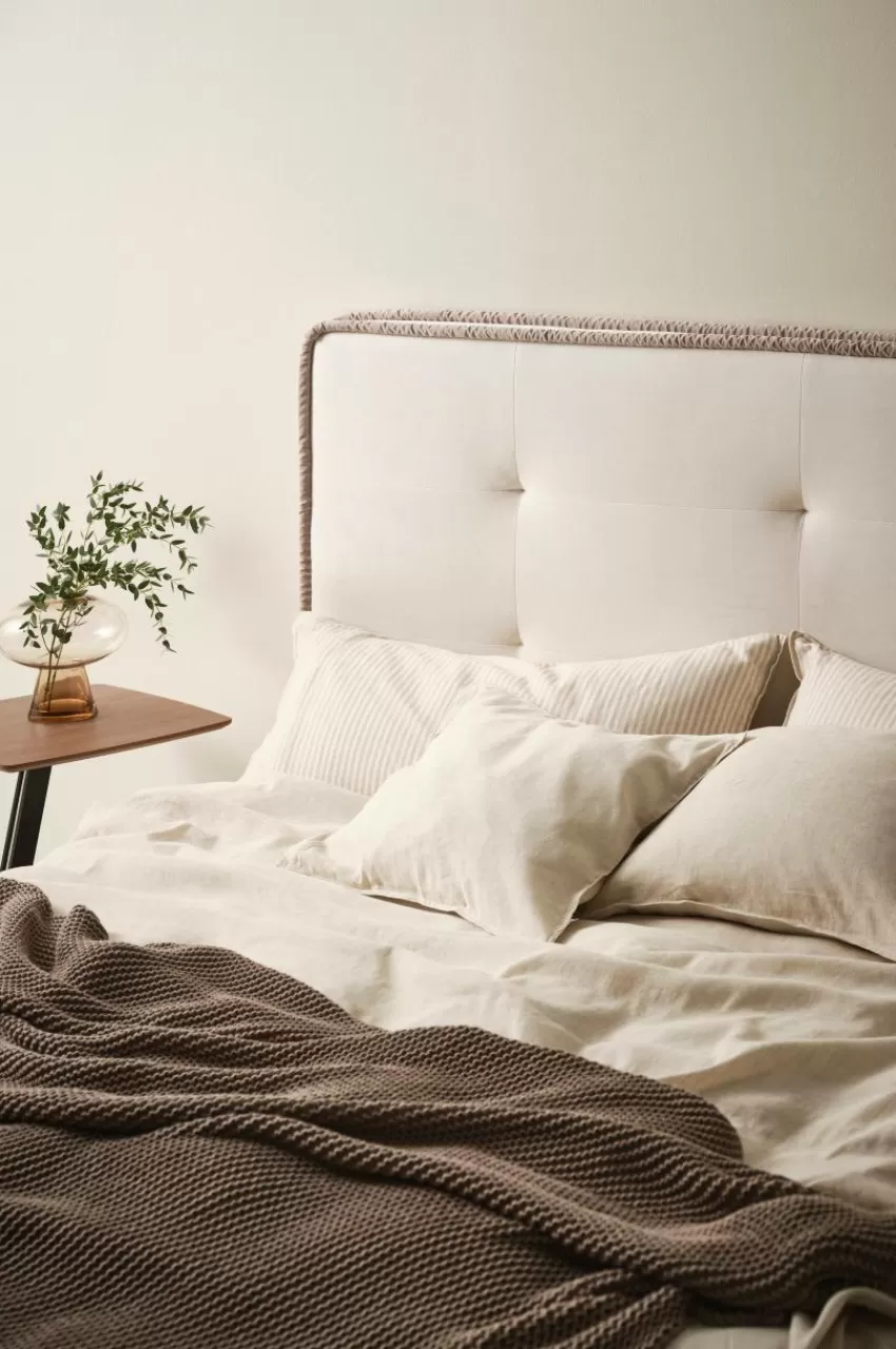 Sänggavlar*Jotex CLIFTON Sänggavel 180 Cm Naturvit/greige piping